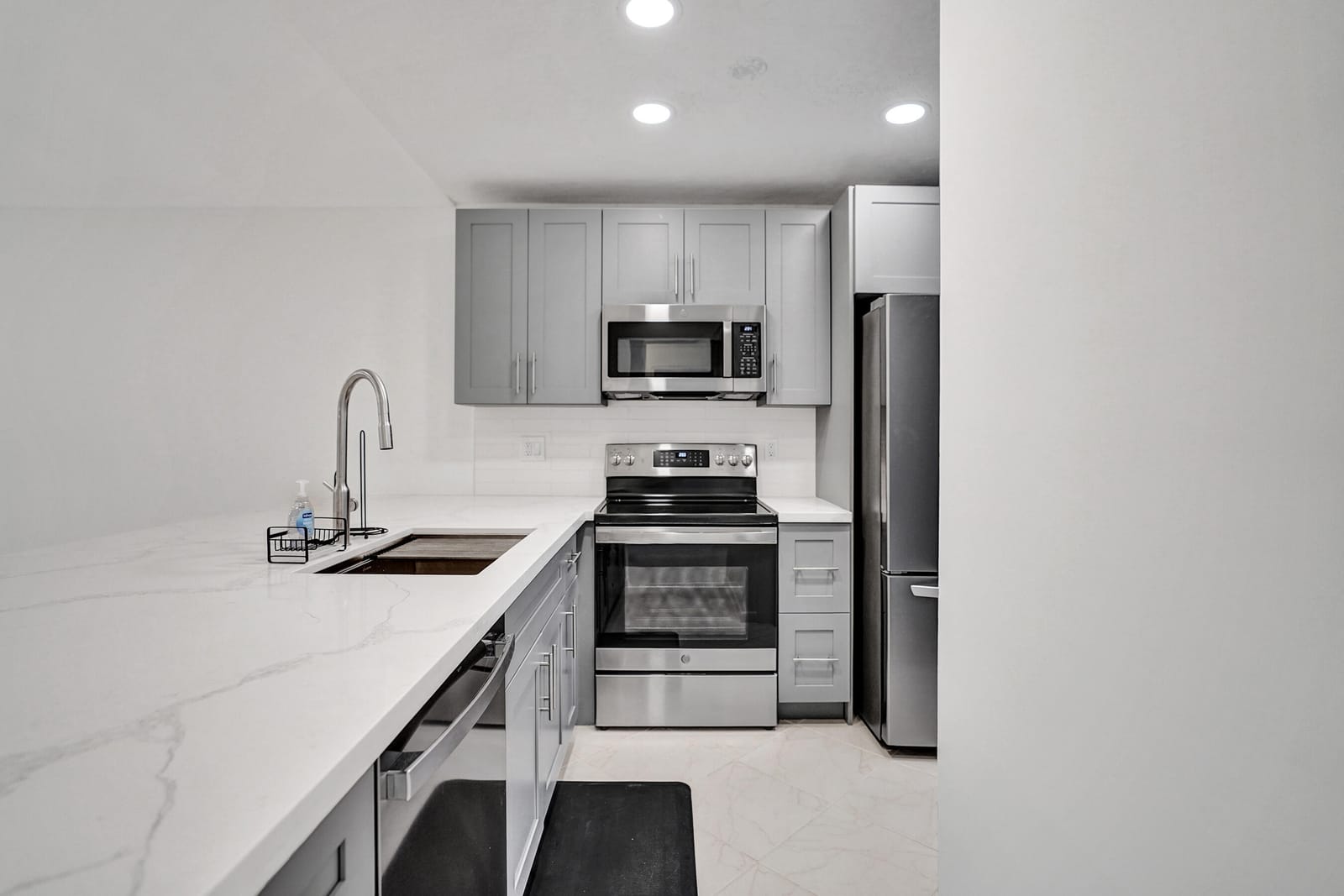 3817 Arelia Drive S — photo 6