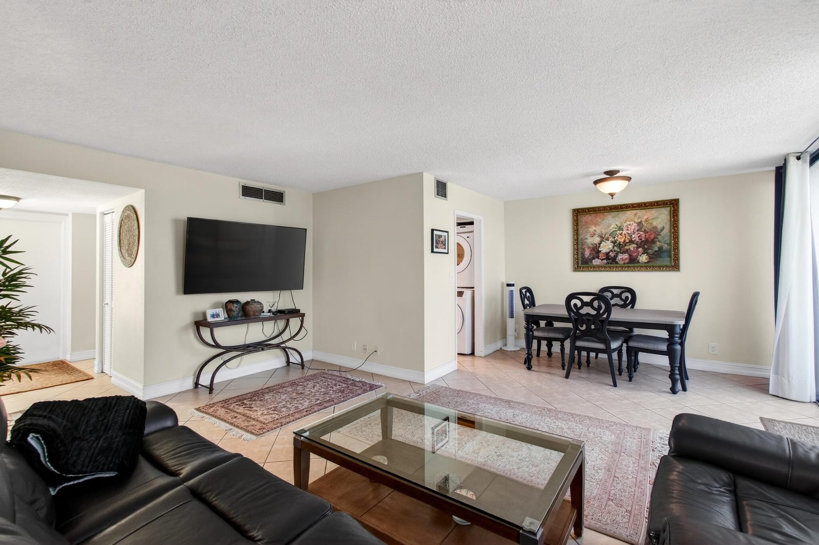 2303 Bridgewood Drive 2303 — photo 11