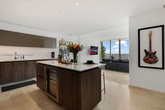 88 SW 7th Street 3410, Miami, FL 33130