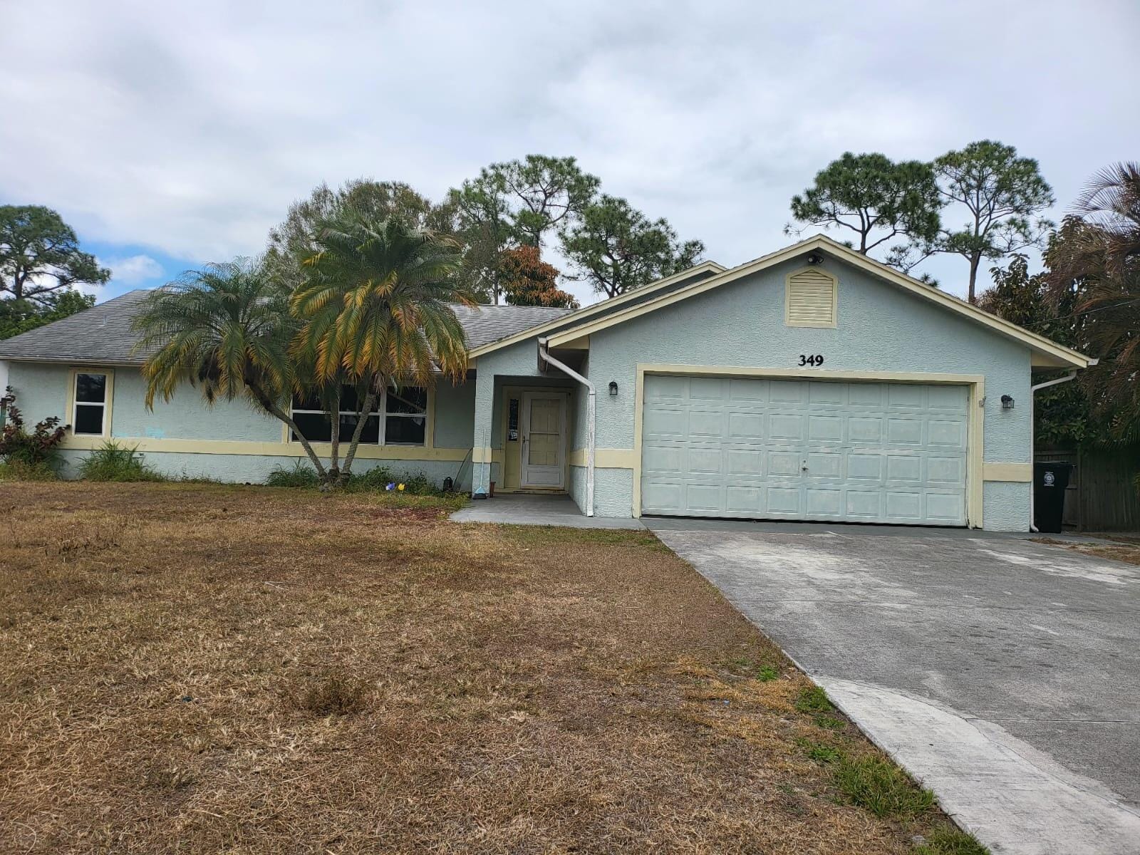 349 SE Fallon Drive — photo 2