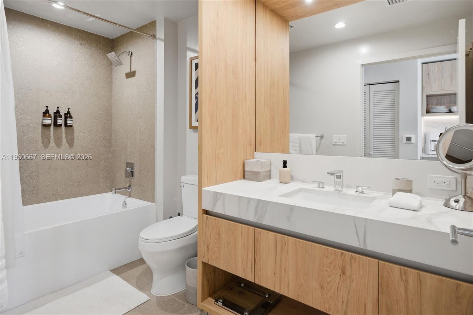 11 NE 6th Street 1802, Miami, FL 33132 photo 13