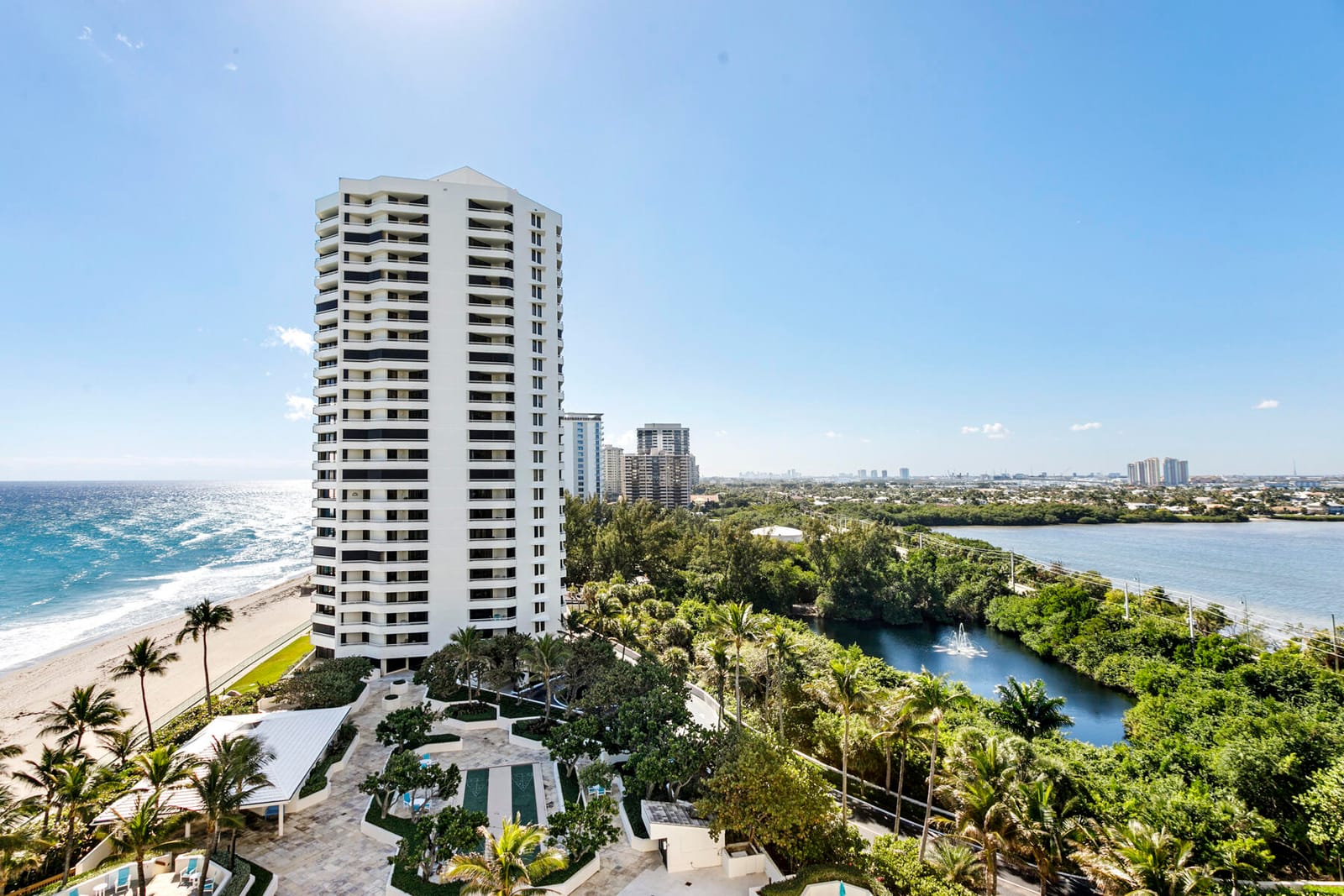 5080 N Ocean Drive 9d, Singer Island, FL 33404 photo 2