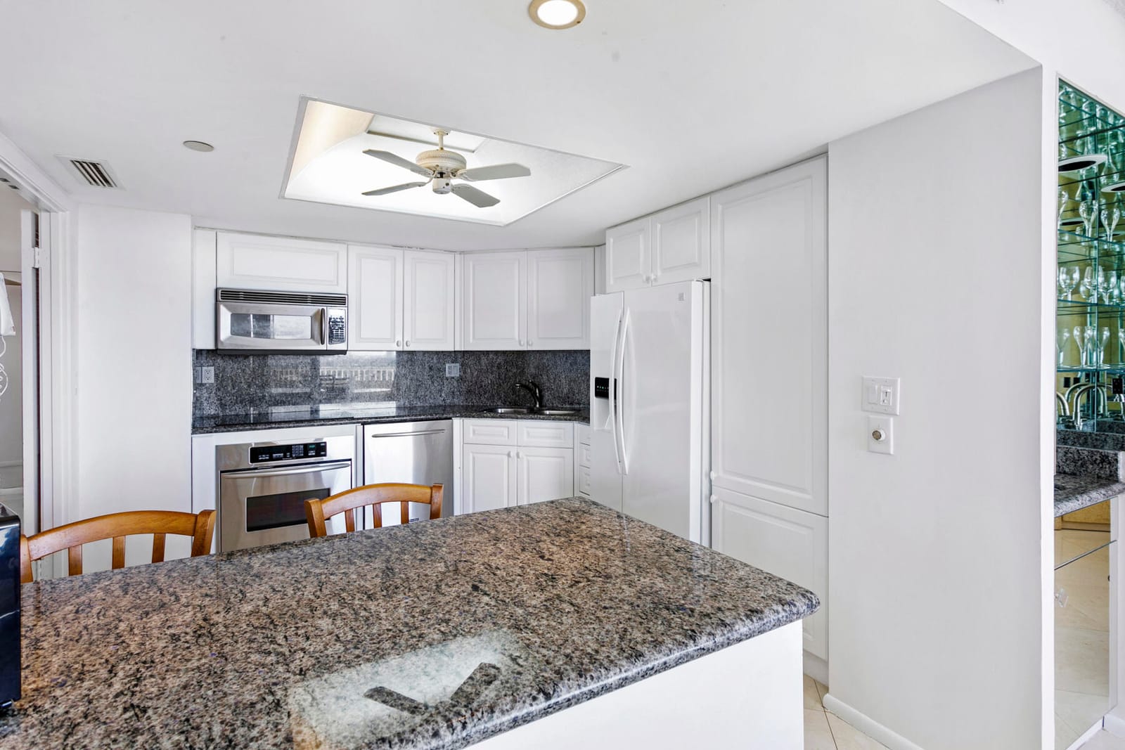 5080 N Ocean Drive 9d, Singer Island, FL 33404 photo 12