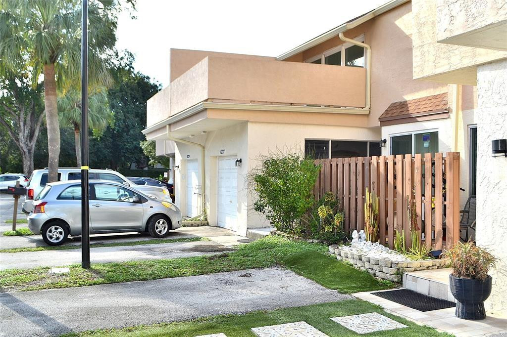 8237 NW 8th Court 4, Plantation, FL 33324, Plantation