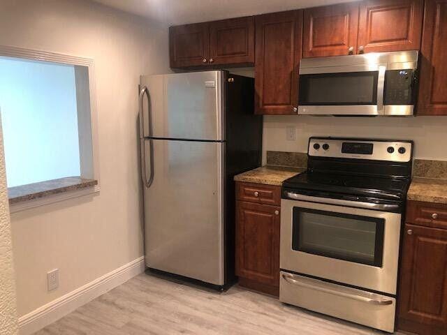9235 SW 8th Street 403, Boca Raton, FL 33428 photo 2
