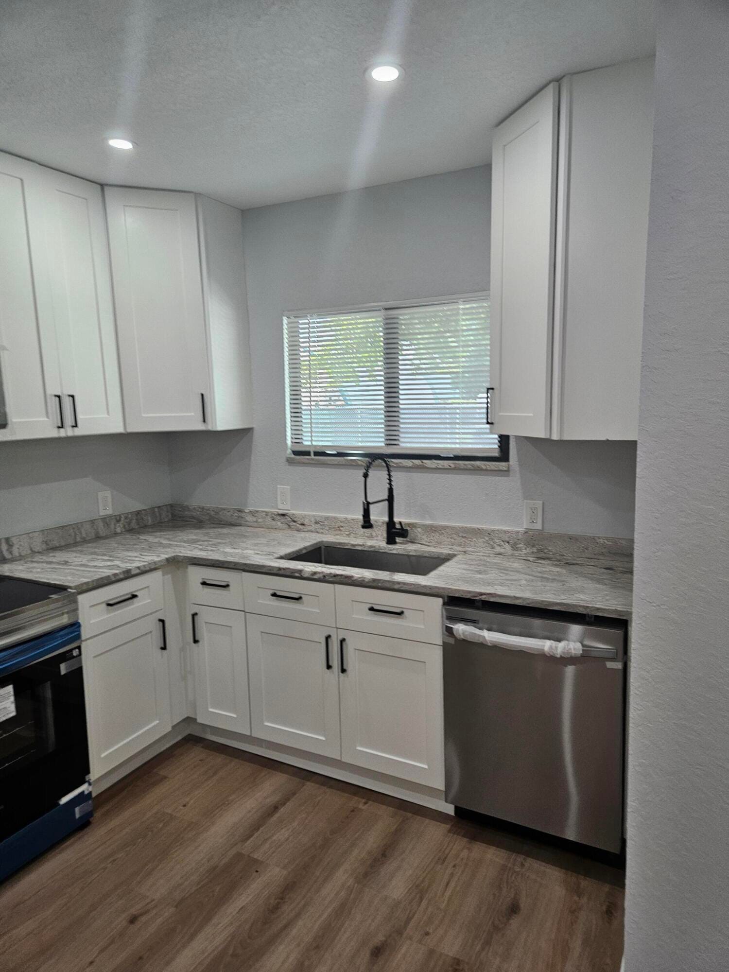424 Putnam Road, West Palm Beach, FL 33405 photo 9