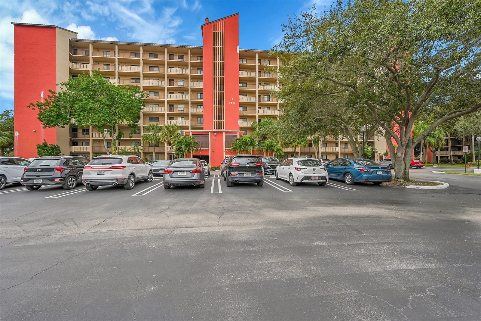 2206 S Cypress Bend Drive 102, Pompano Beach, FL 33069 photo 25