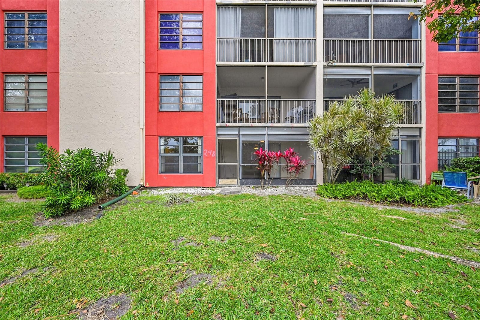 2206 S Cypress Bend Drive 102, Pompano Beach, FL 33069 photo 28