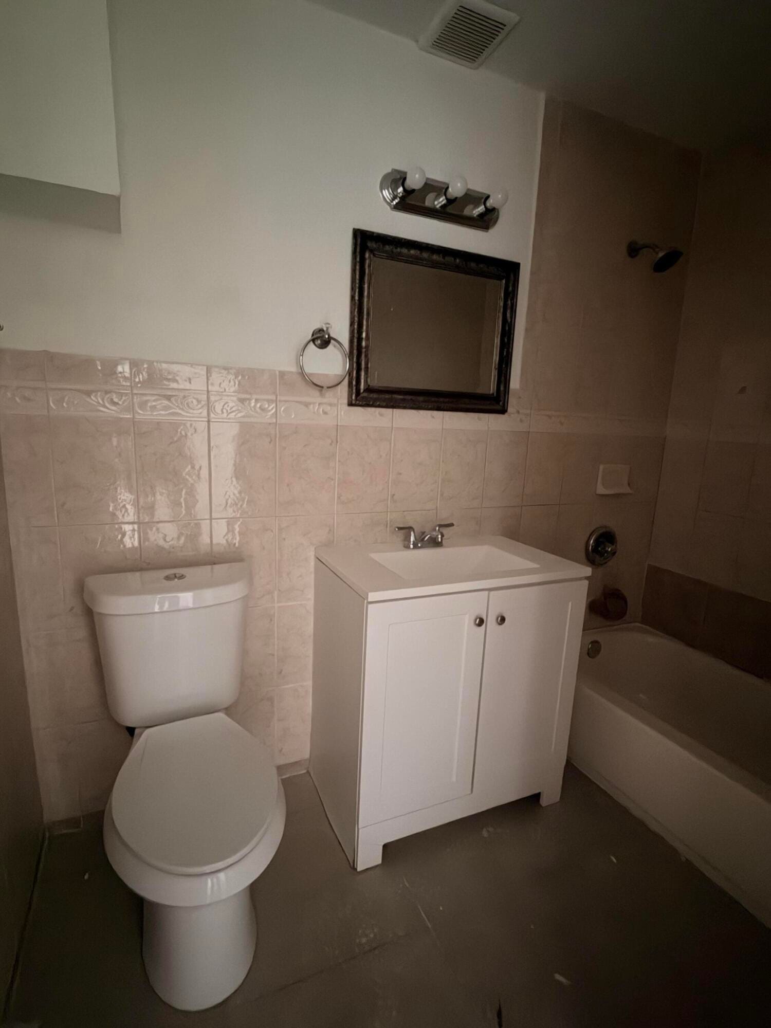 711 Fernwood Drive — photo 7