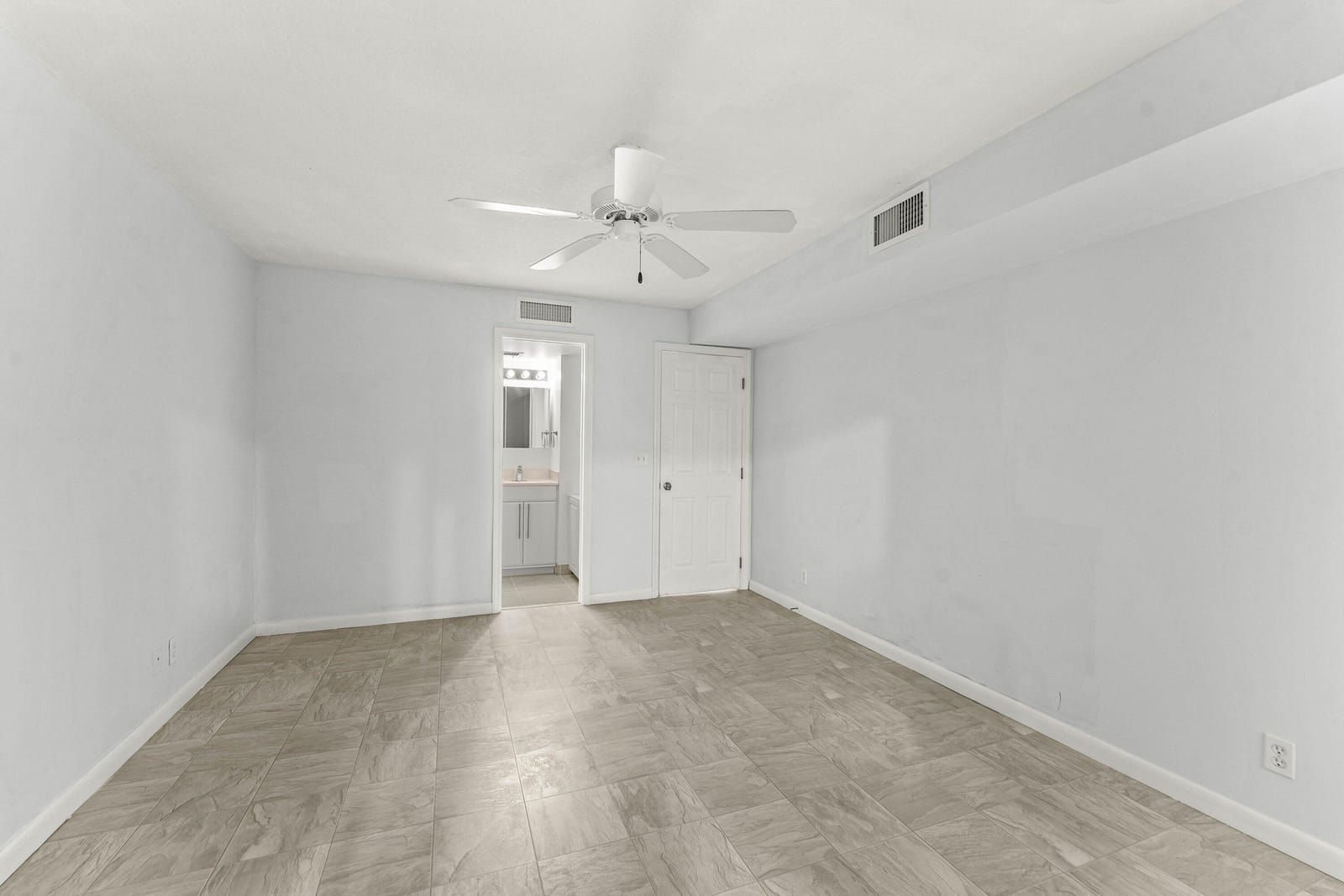 124 Shore Court 303, North Palm Beach, FL 33408 photo 14