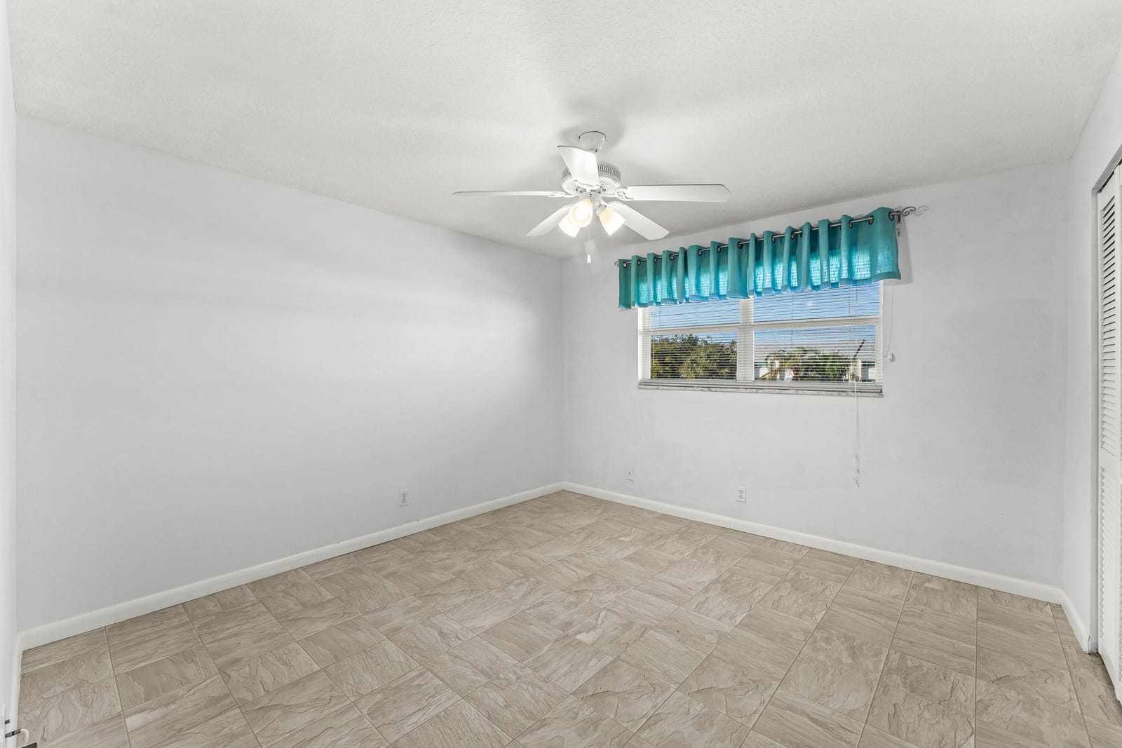 124 Shore Court 303, North Palm Beach, FL 33408 photo 17