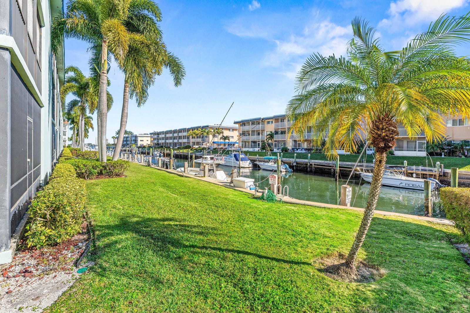 124 Shore Court 303, North Palm Beach, FL 33408 photo 20