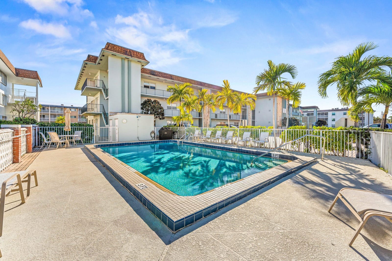 124 Shore Court 303, North Palm Beach, FL 33408 photo 23