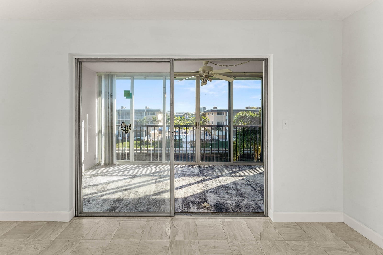 124 Shore Court 303, North Palm Beach, FL 33408 photo 5
