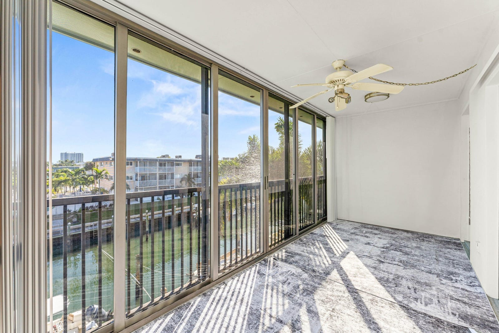 124 Shore Court 303, North Palm Beach, FL 33408 photo 6