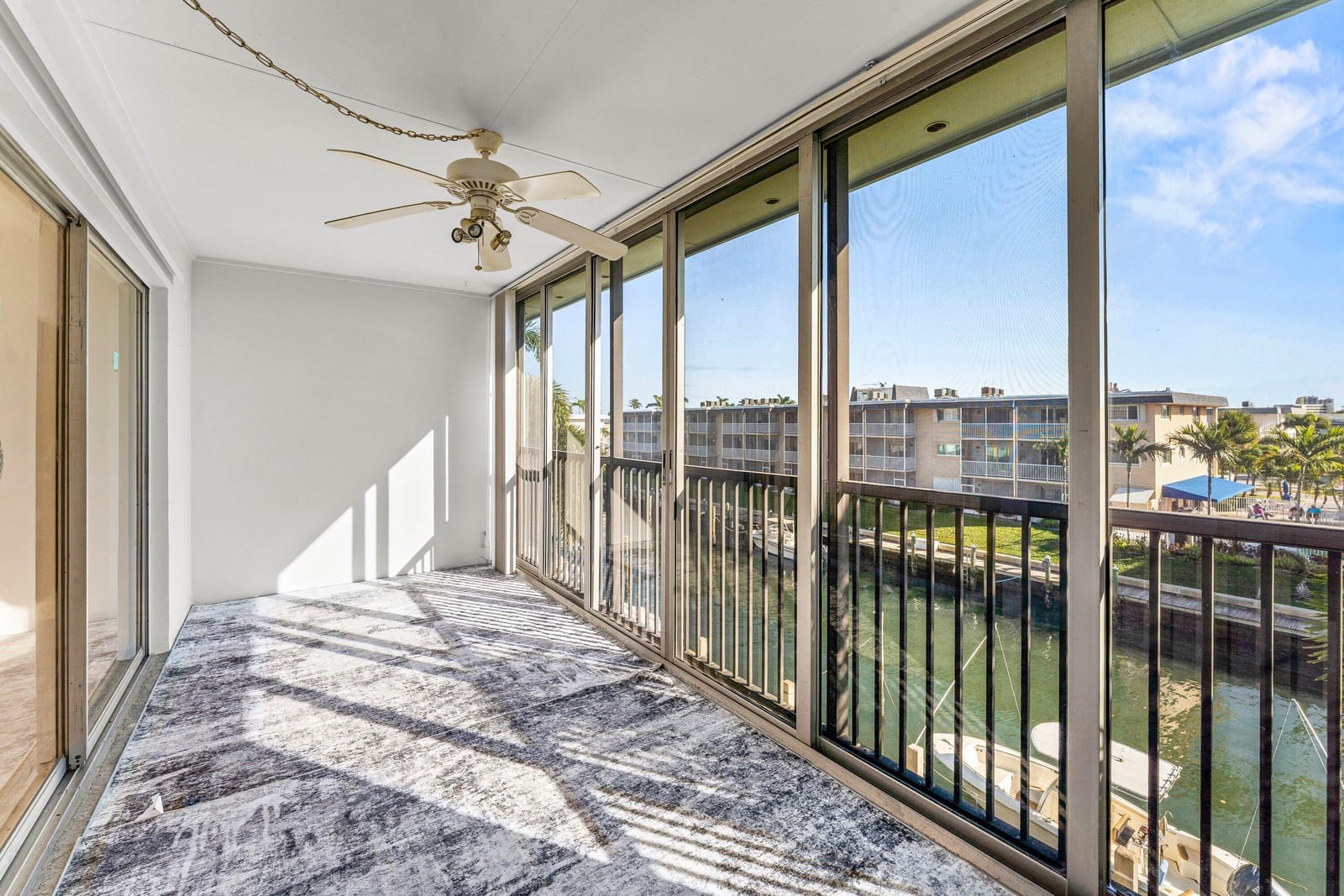 124 Shore Court 303, North Palm Beach, FL 33408 photo 7