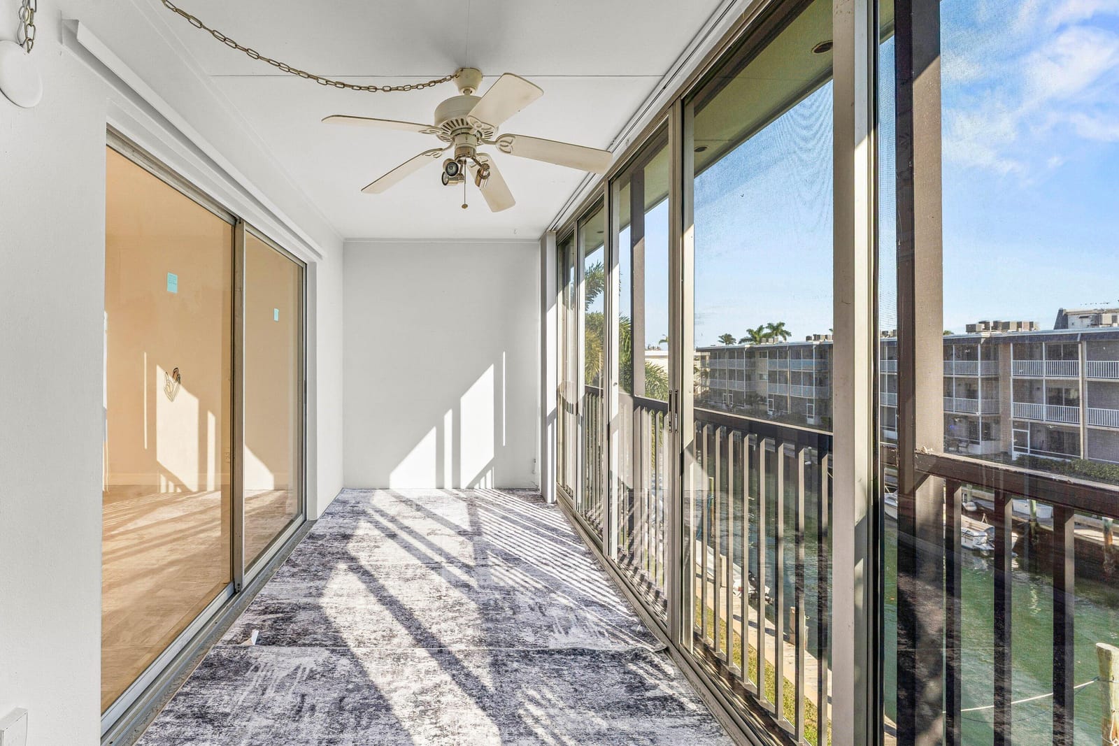 124 Shore Court 303, North Palm Beach, FL 33408 photo 8