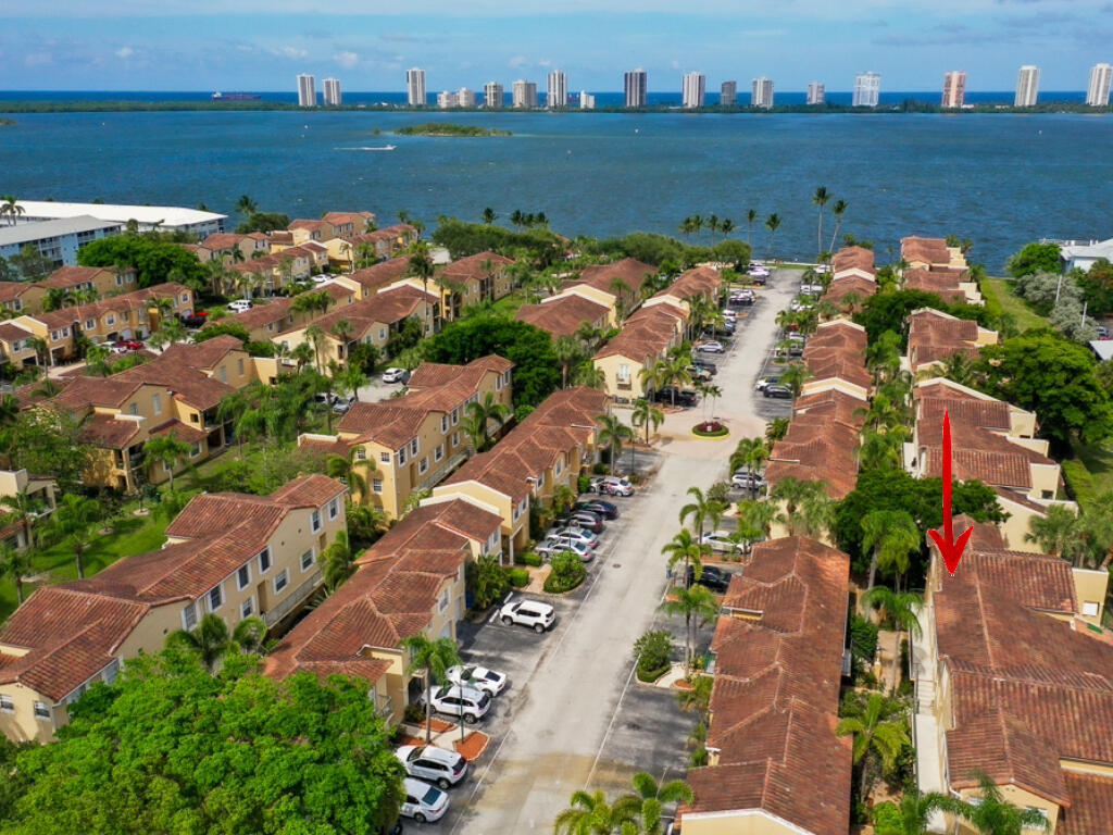 1020 Lake Shore Drive 202, Lake Park, FL 33403, Lake Park