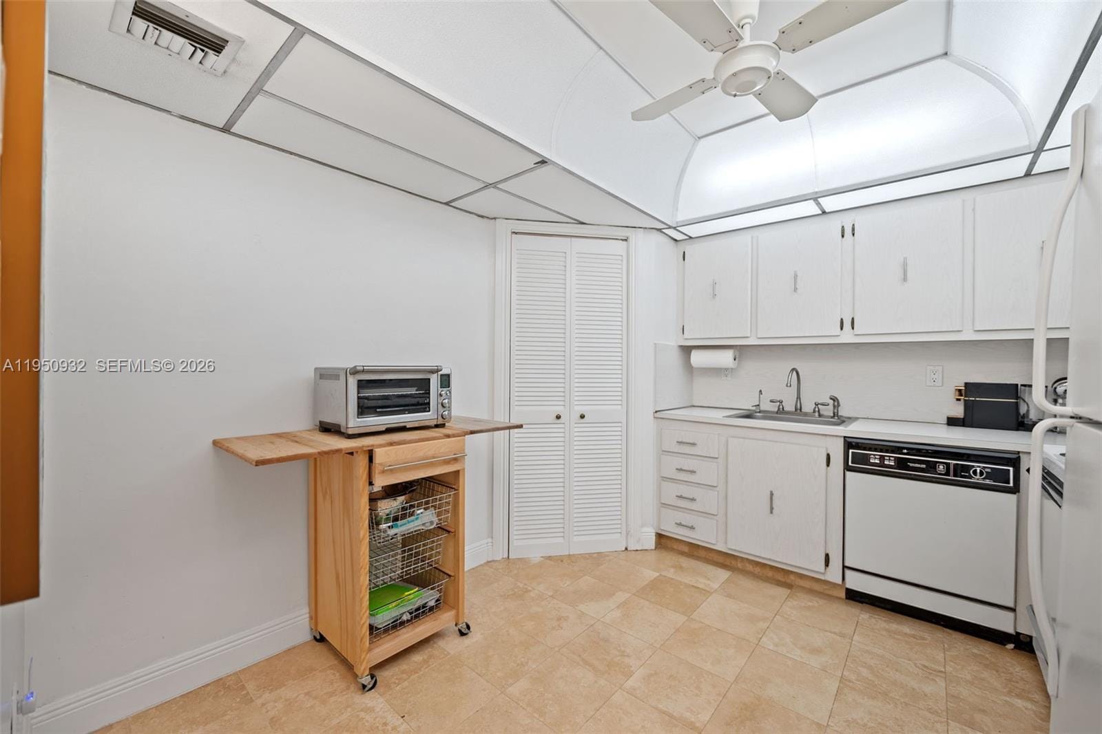 9273 Collins Avenue 1102, Surfside, FL 33154 photo 13