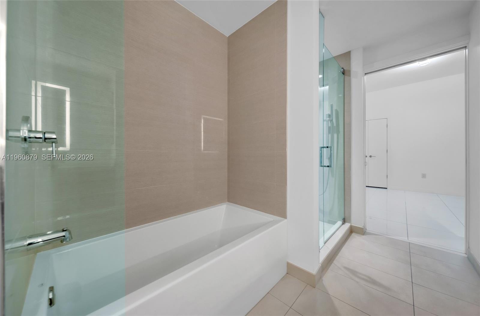 851 NE 1st Avenue 204, Miami, FL 33132 photo 19