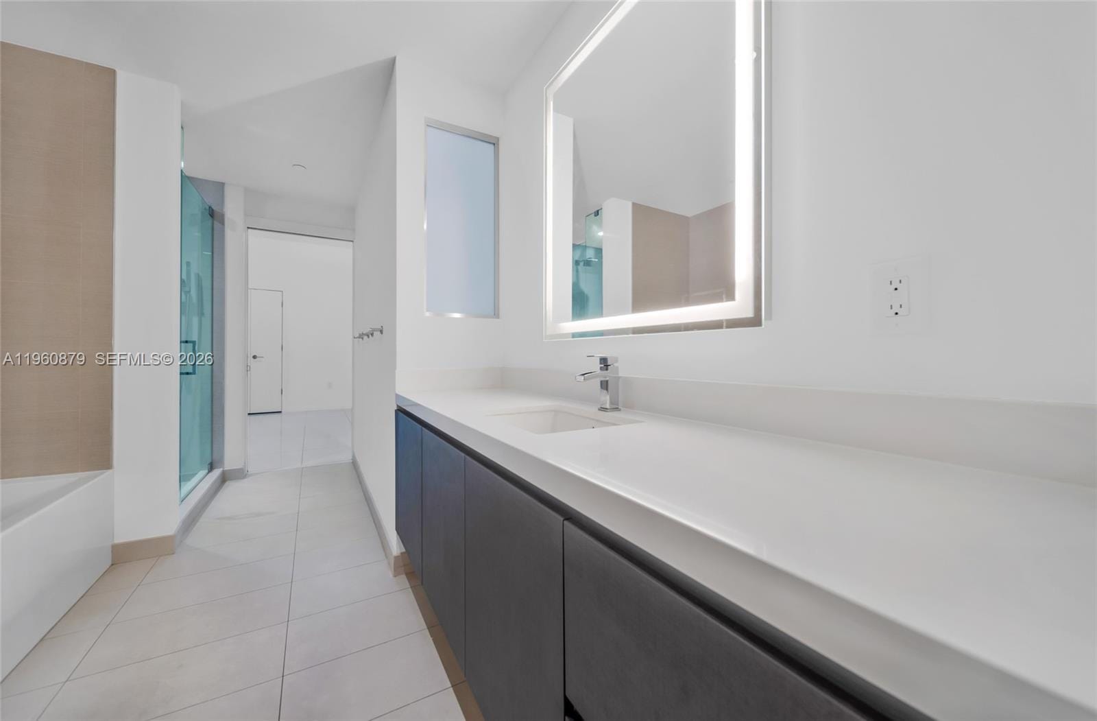 851 NE 1st Avenue 204, Miami, FL 33132 photo 20