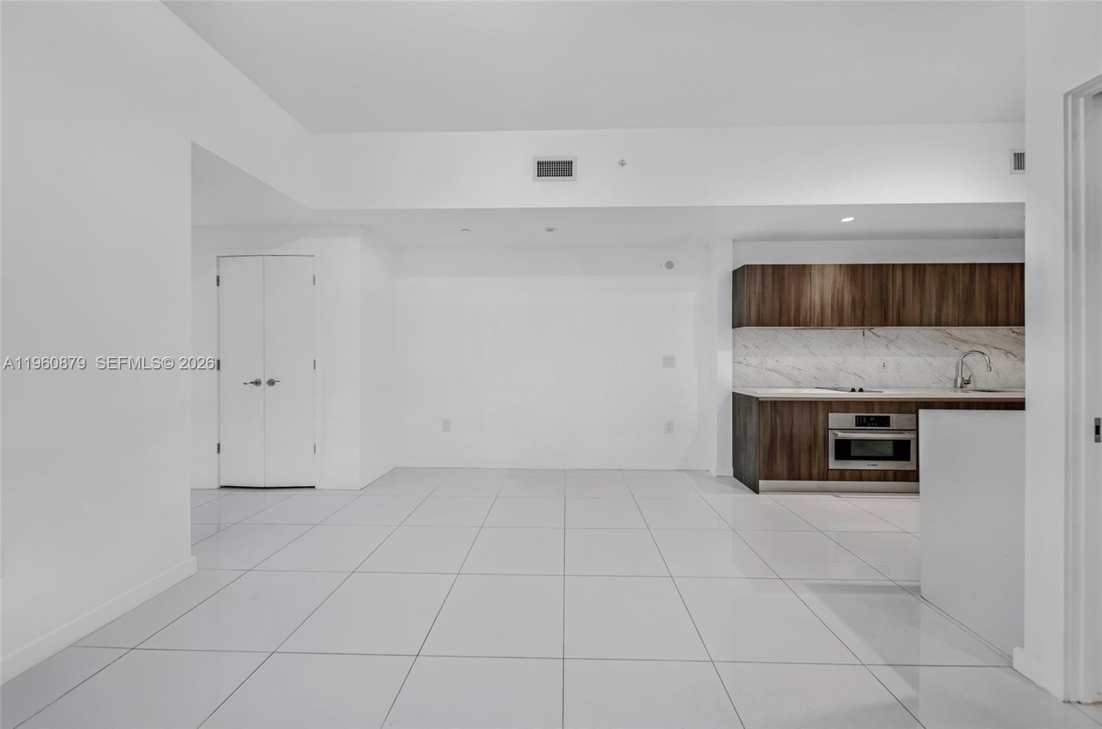 851 NE 1st Avenue 204 — photo 5