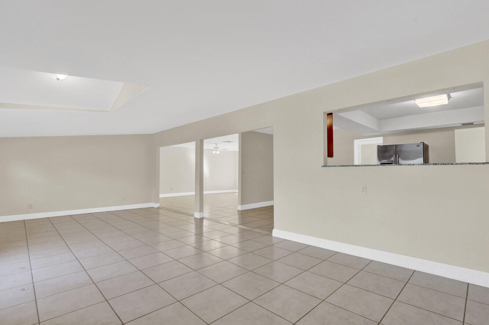8074 SE River Lane — photo 10