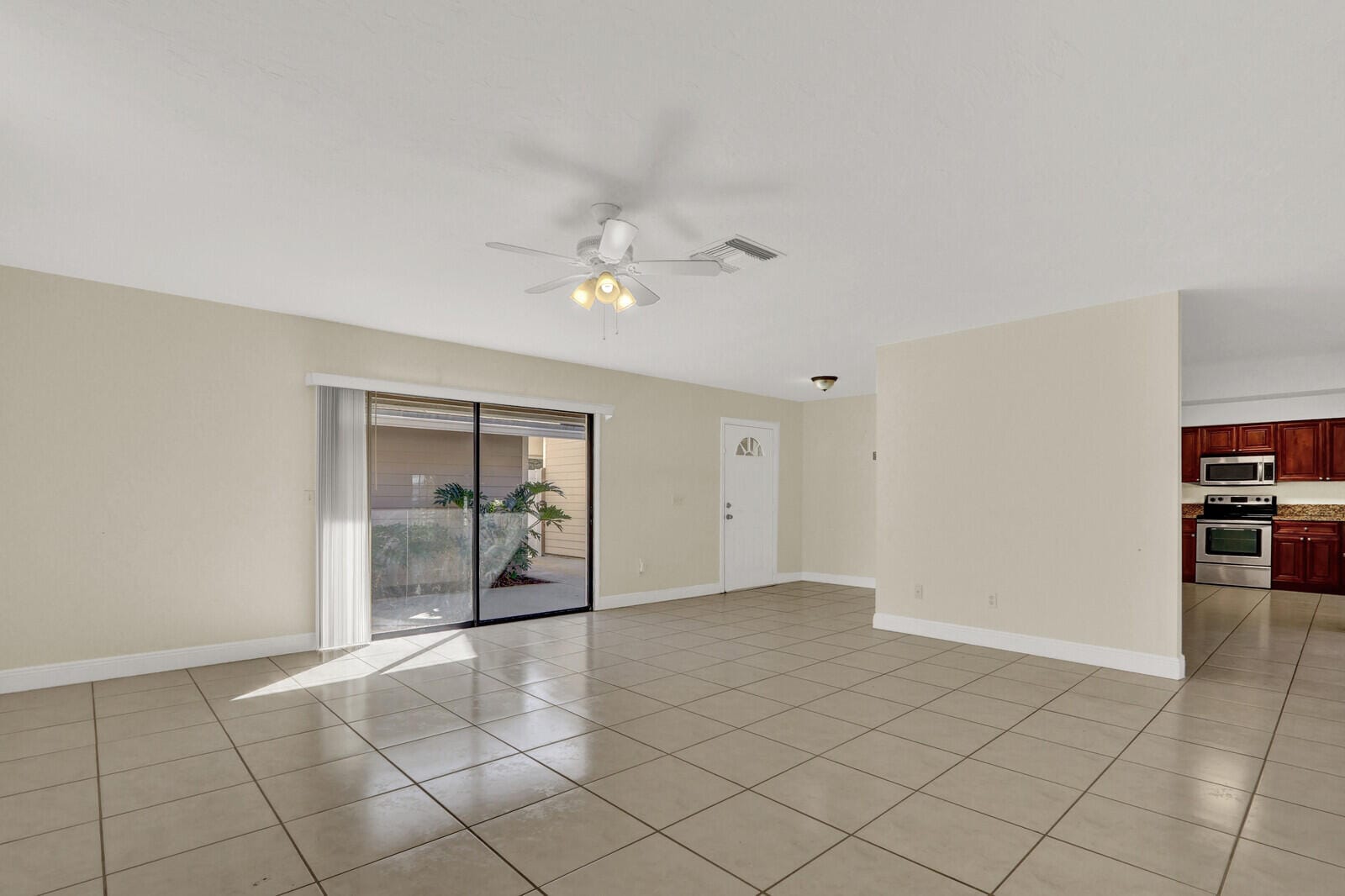 8074 SE River Lane — photo 7