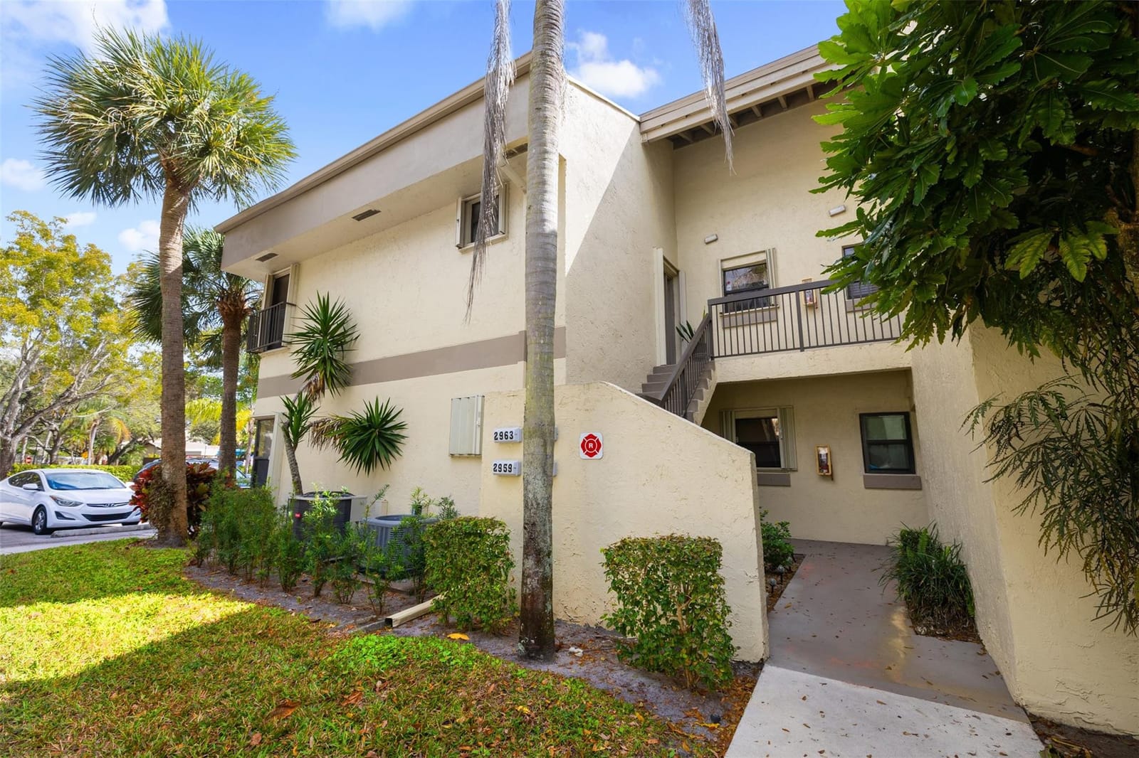 2963 Carambola Circle S — photo 5