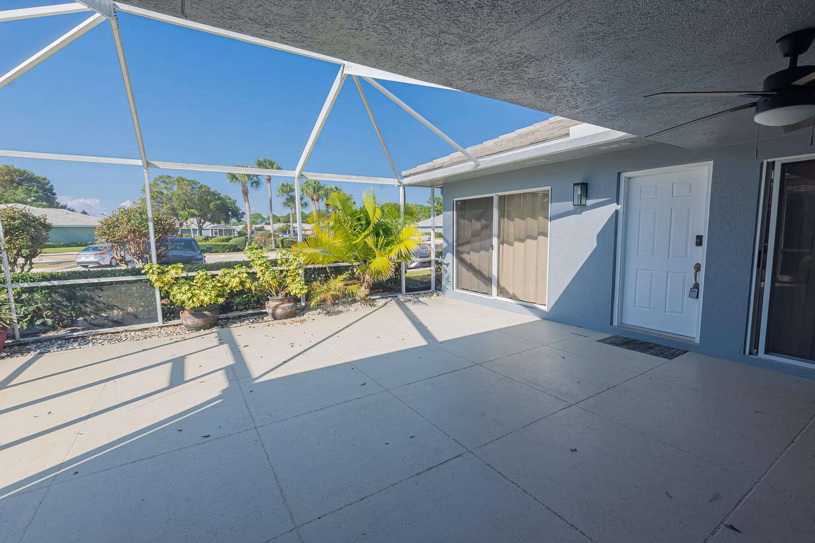 1246 NW Sun Terrace Circle 14d — photo 3