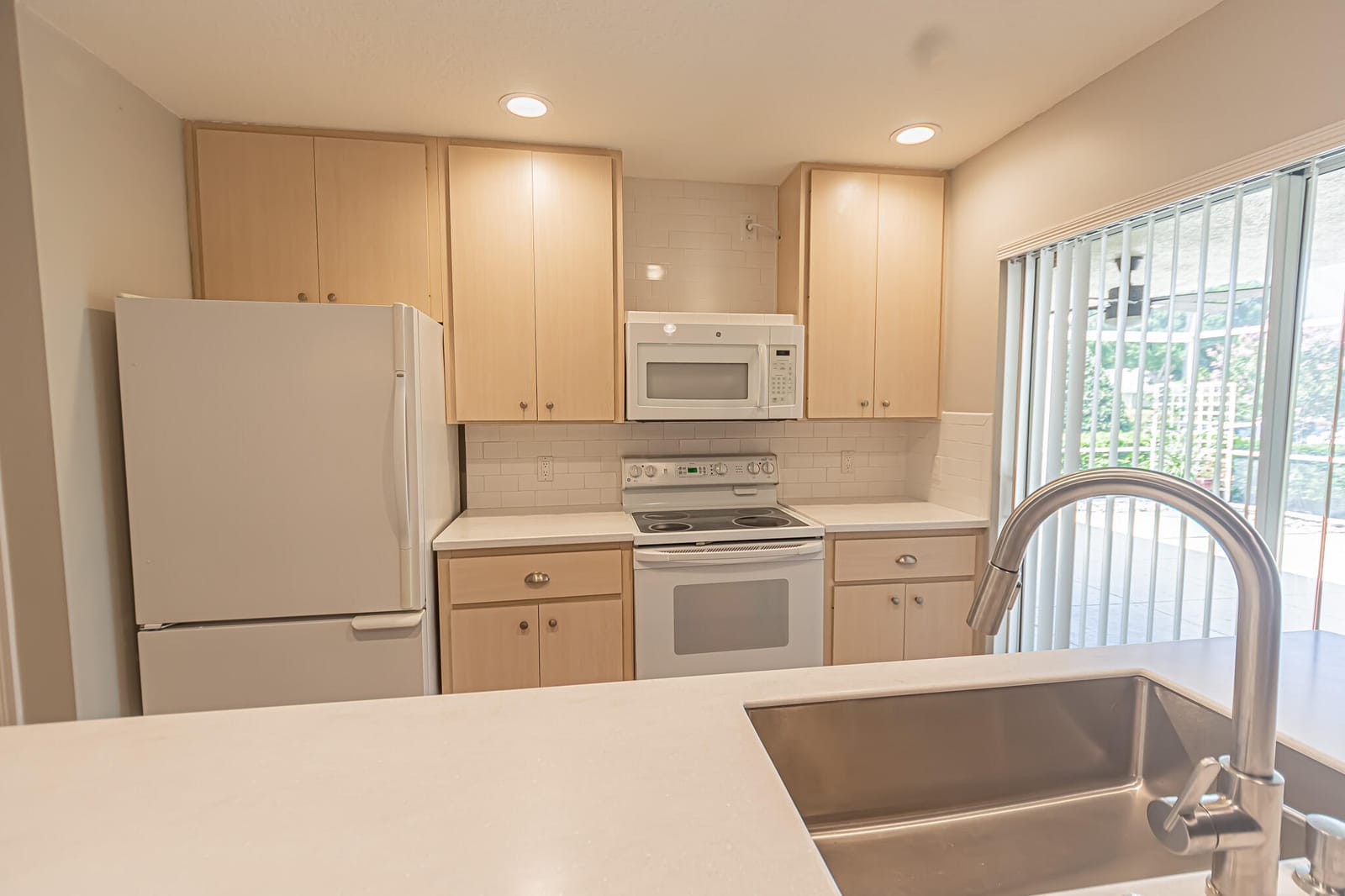 1246 NW Sun Terrace Circle 14d — photo 7