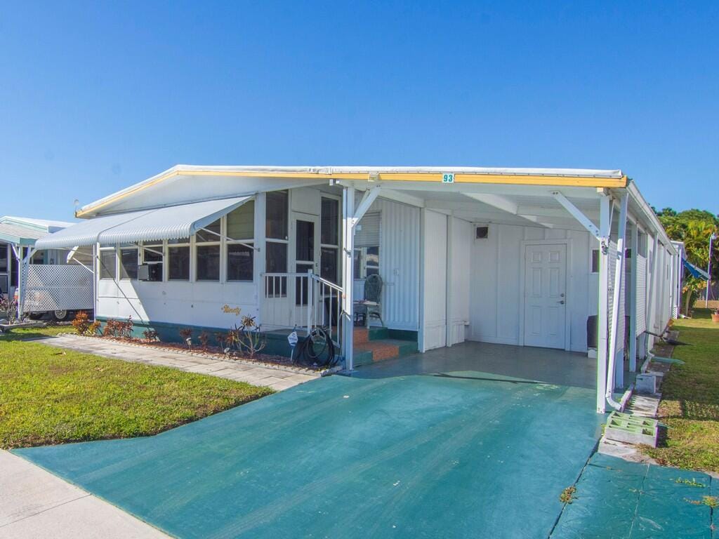 4800 SE Federal Highway #93 — photo 3