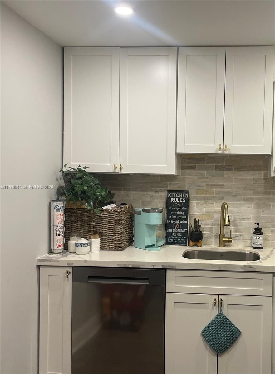 1401 SW 134th Way 305C — photo 4