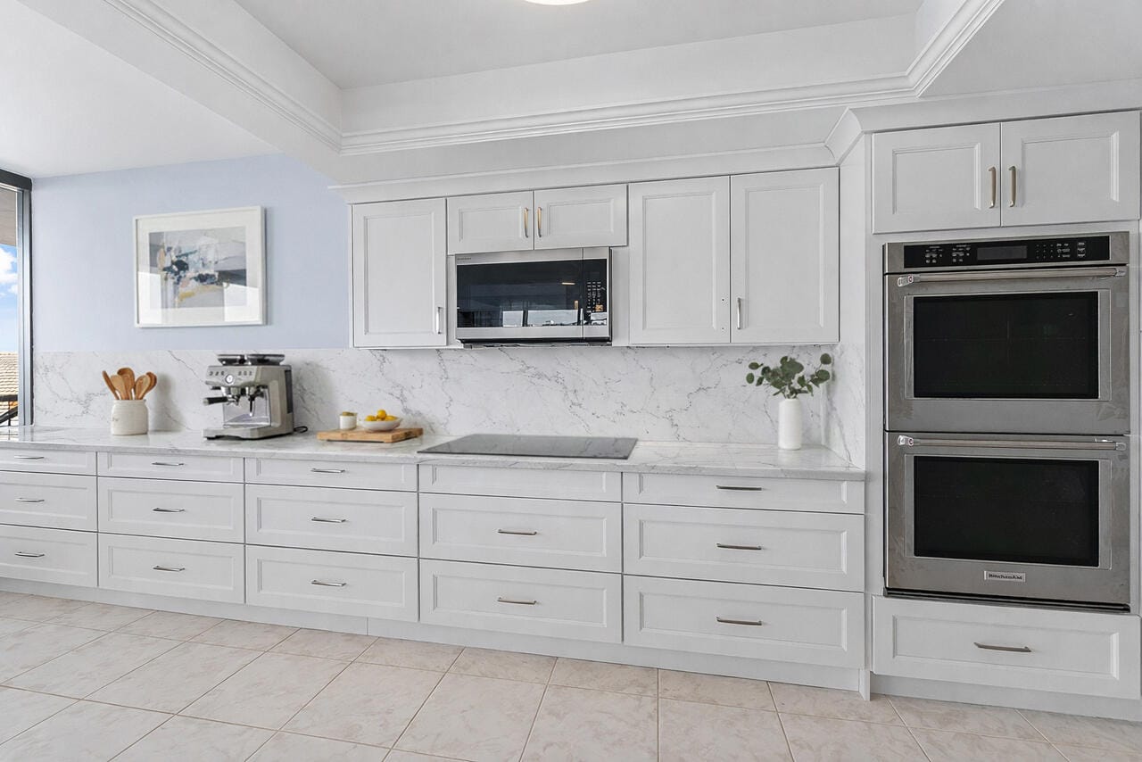 100 Lakeshore Drive 252 — photo 12