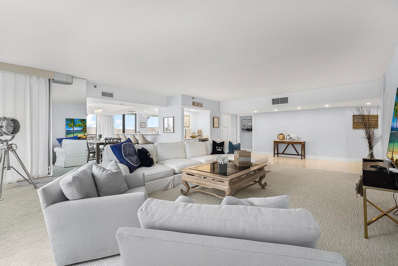 100 Lakeshore Drive 252 — photo 7