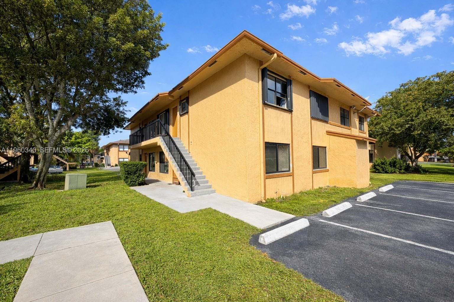 2530 W 67th Place 1229, Hialeah, FL 33016 photo 6