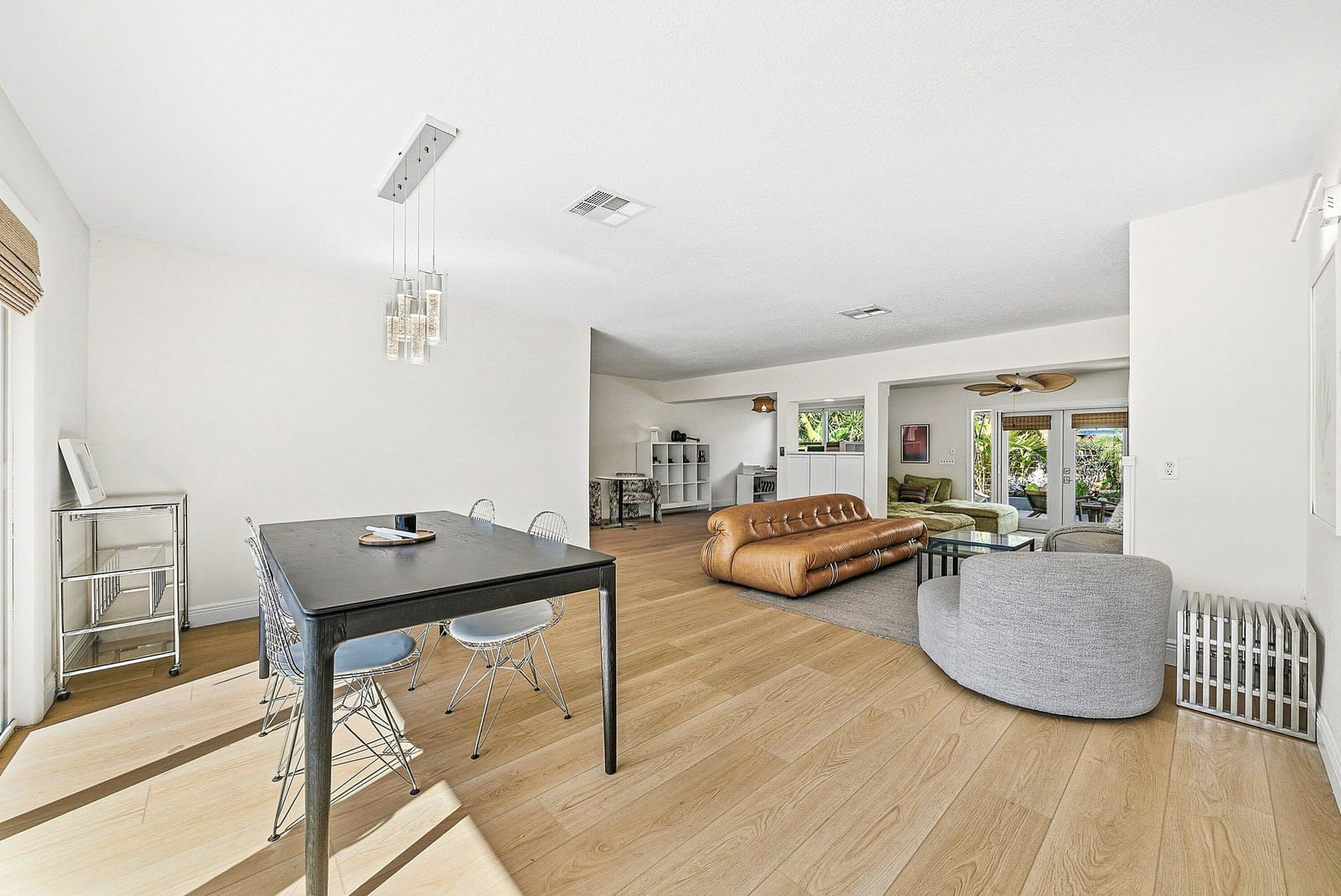 435 NE 35th Street — photo 6