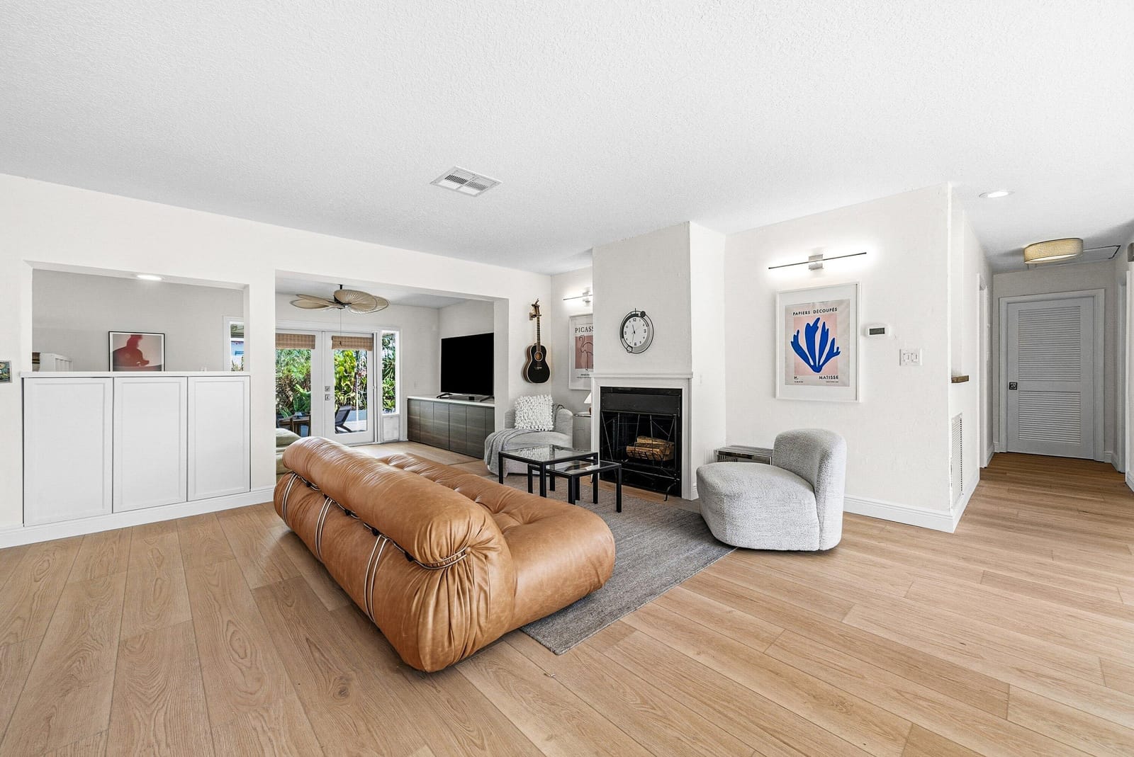 435 NE 35th Street — photo 8