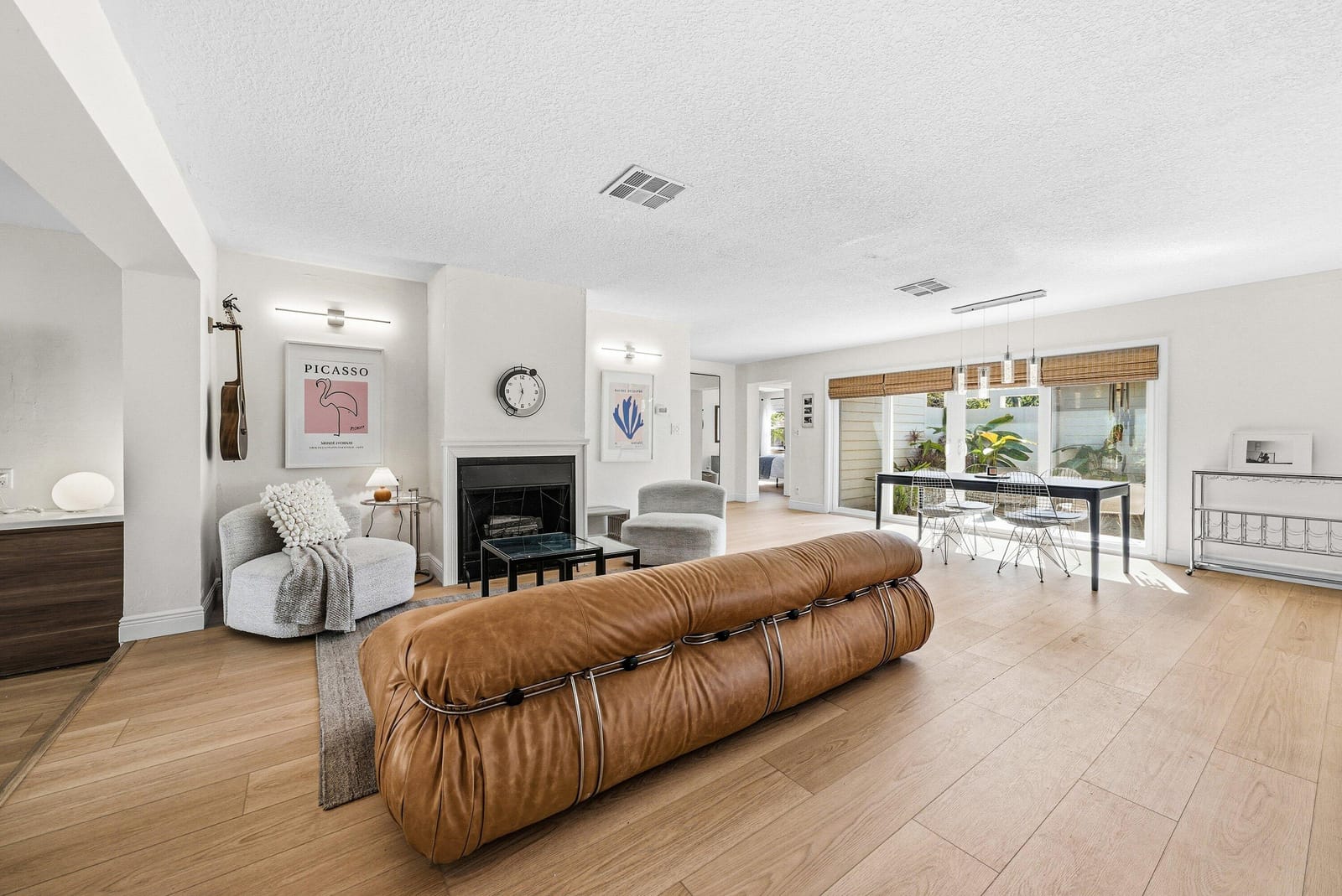 435 NE 35th Street — photo 9