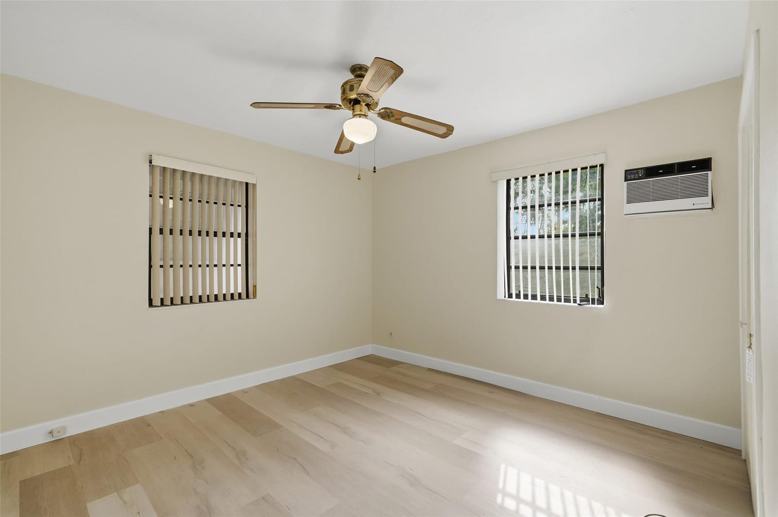 2126 Taft Street, Hollywood, FL 33020 photo 7