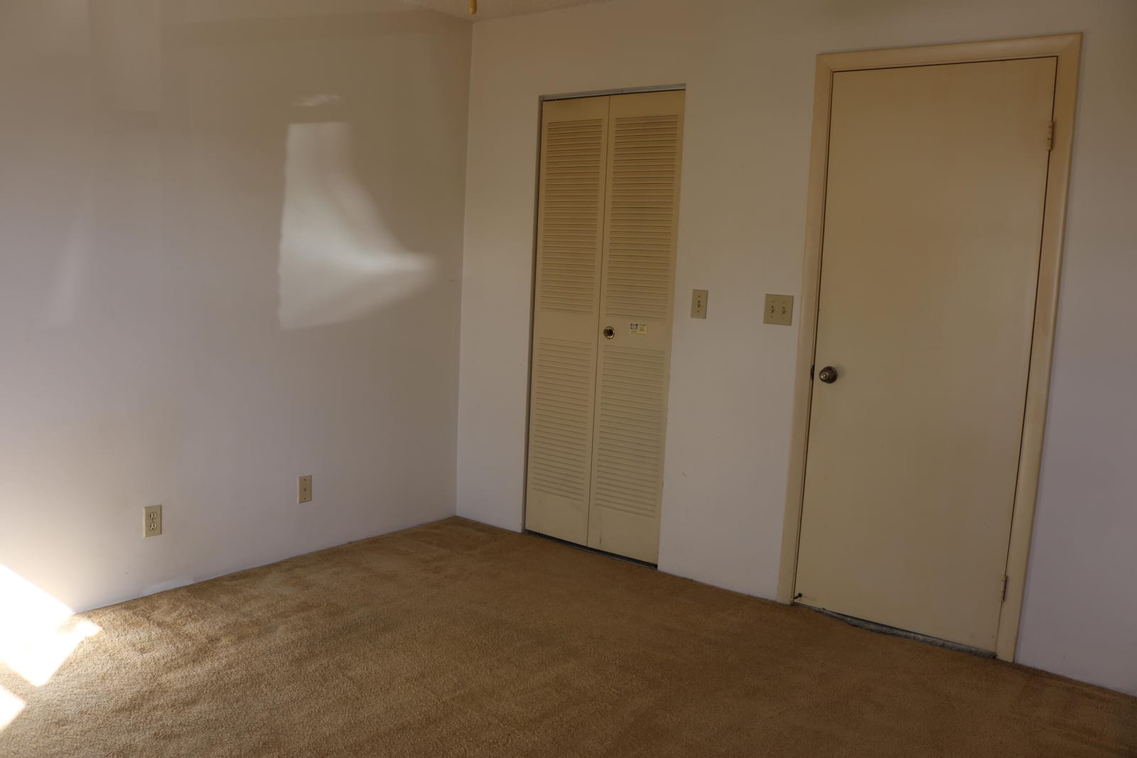 403 Springdale Circle, Palm Springs, FL 33461 photo 16