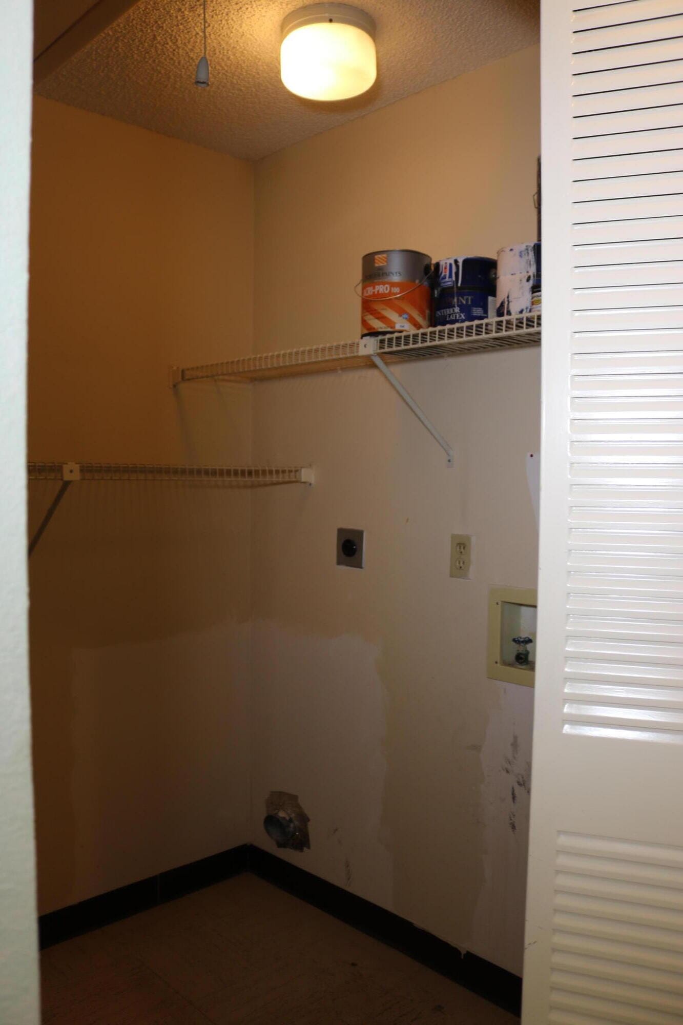403 Springdale Circle, Palm Springs, FL 33461 photo 24