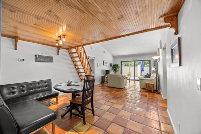 257 Pleasant Wood Drive, sold in Hidden Pines Of Wellington, Wellington, FL