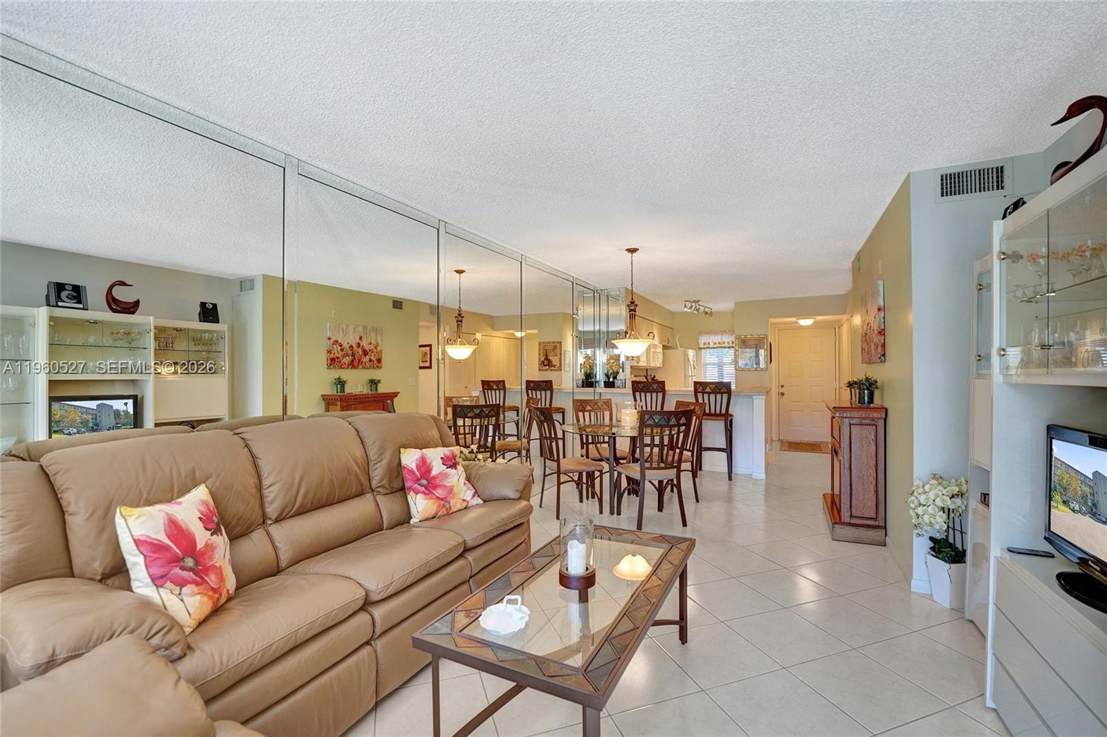 2228 N Cypress Bend Drive 103 — photo 11
