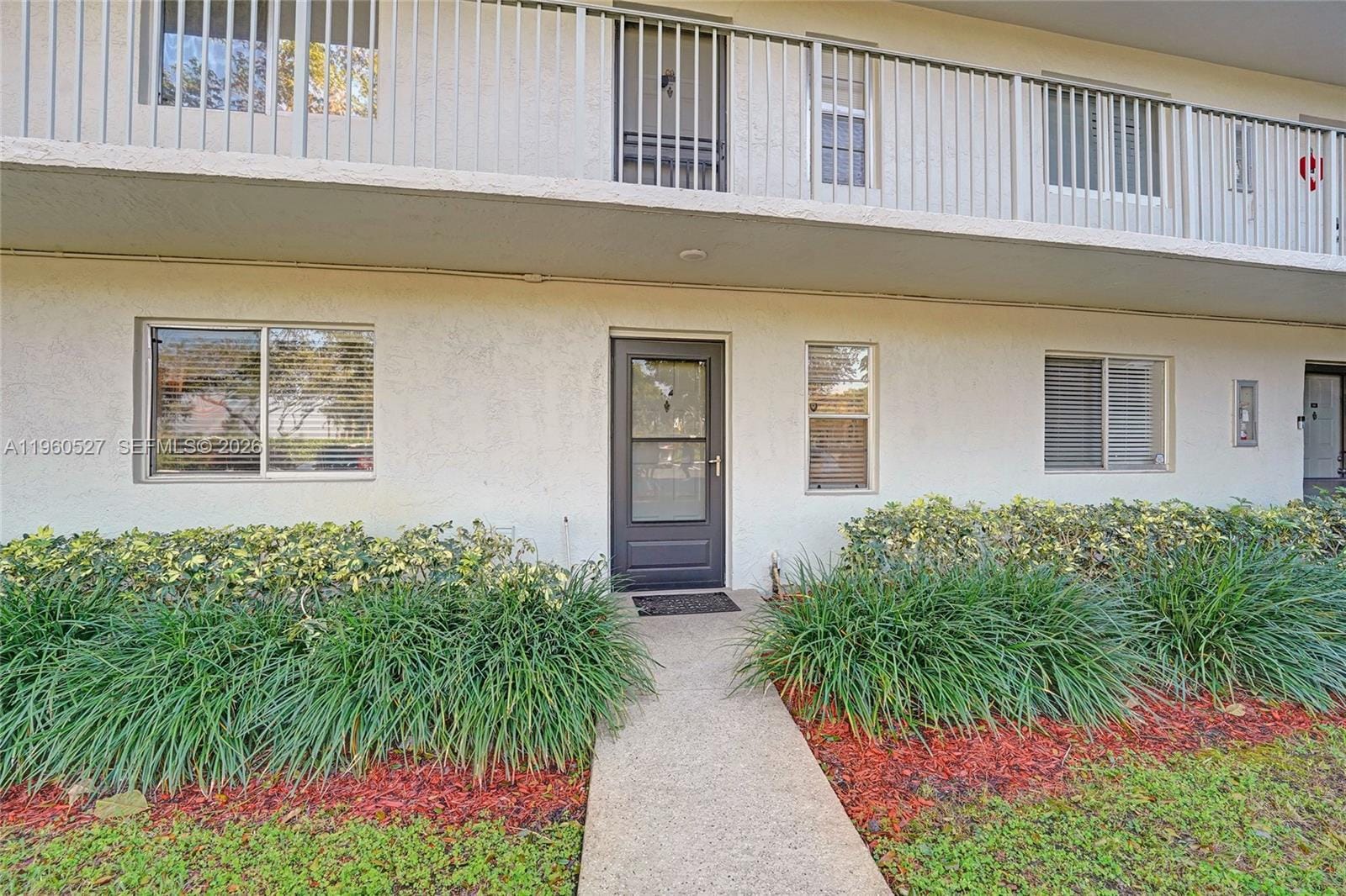 2228 N Cypress Bend Drive 103 — photo 5