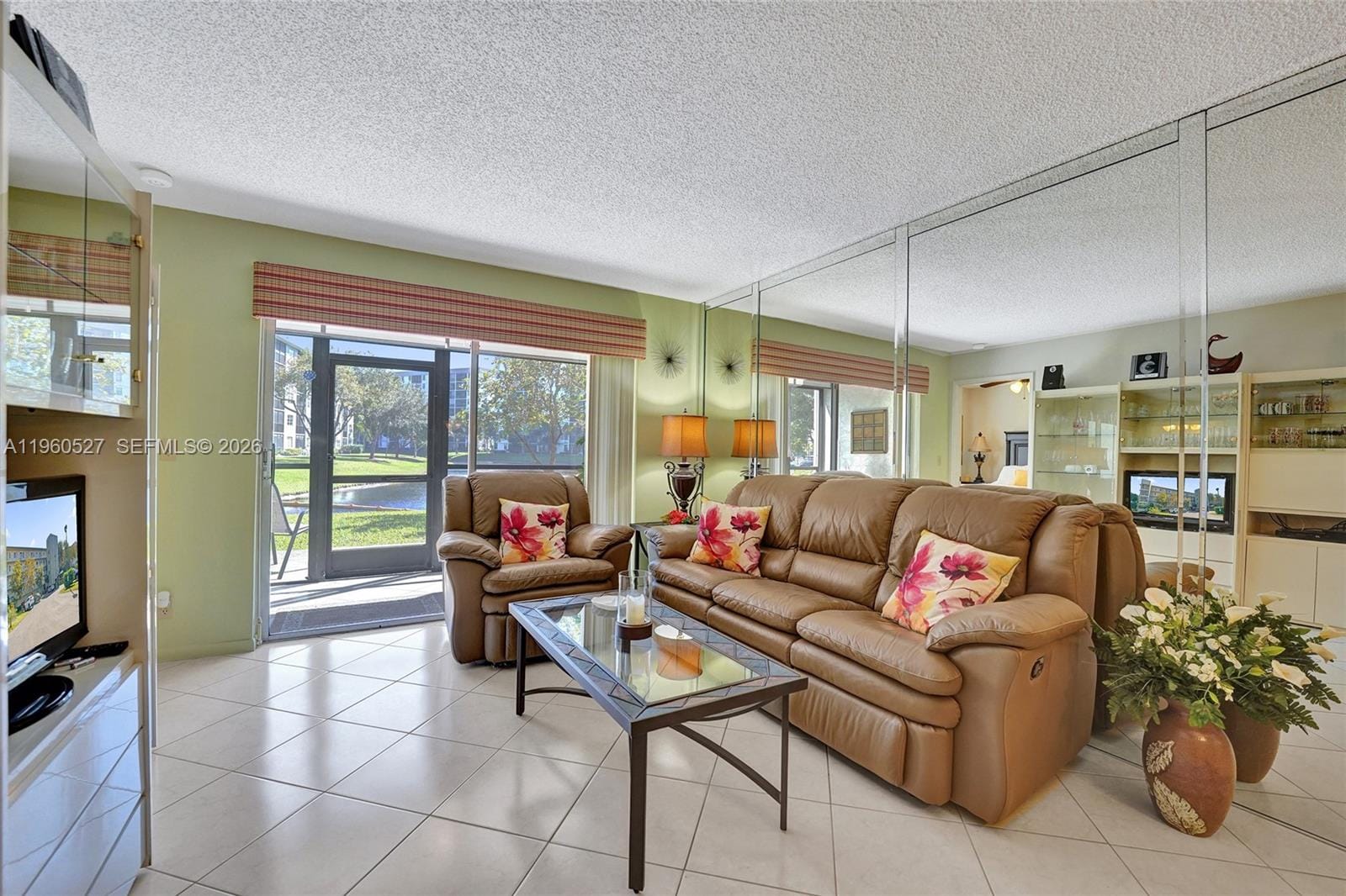 2228 N Cypress Bend Drive 103 — photo 8
