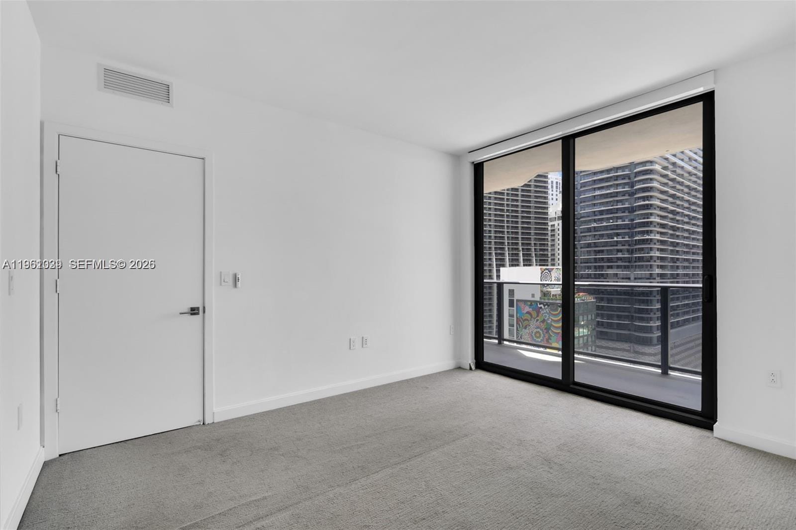 45 SW 9th Street 2204, Miami, FL 33130 photo 17