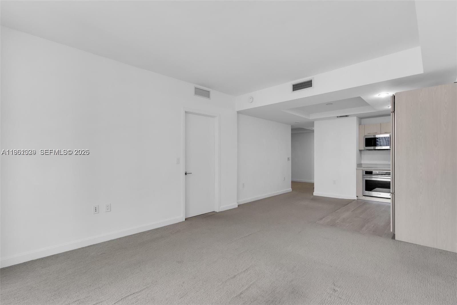 45 SW 9th Street 2204 — photo 5