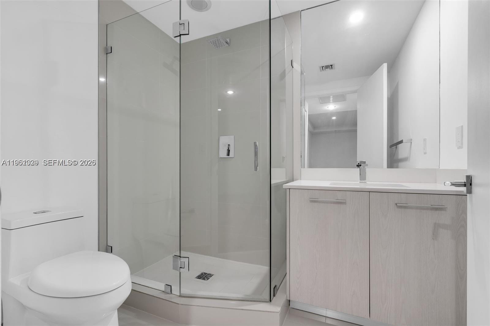 45 SW 9th Street 2204 — photo 10