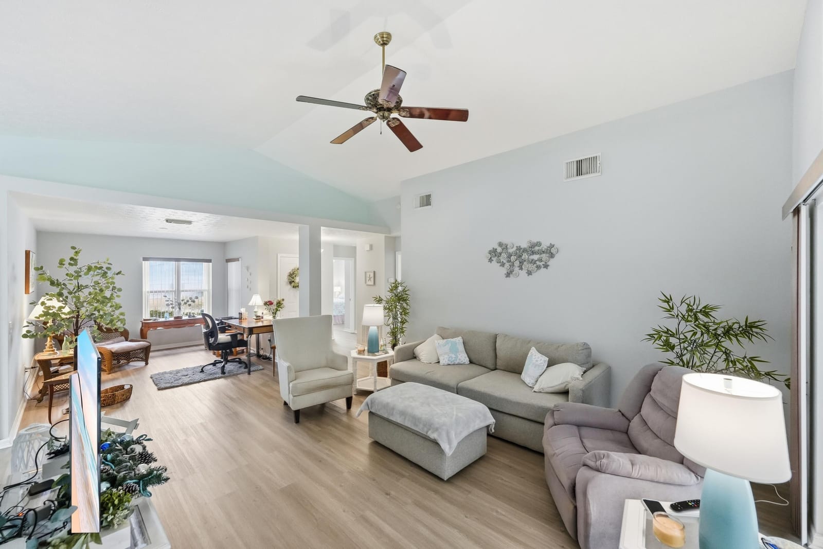 6736 Alemendra Street, Fort Pierce, FL 34951 photo 8